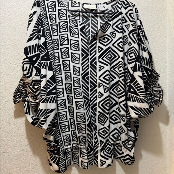 CHICOS size 0/ (6)black white oversize sleeved blouse with unique pattern - Picture 2 of 9